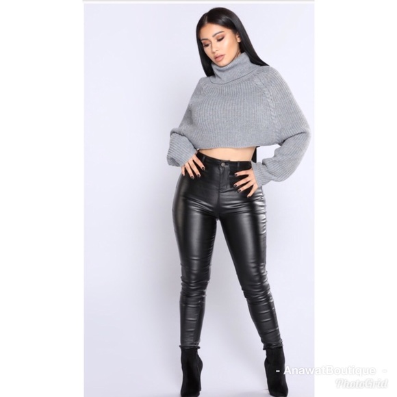 anawatboutique Sweaters - Pretty Little Thing Knitted Bow Back Sweater